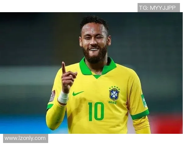 终身无冠却被誉为最伟大足球巨星的传奇人物是谁